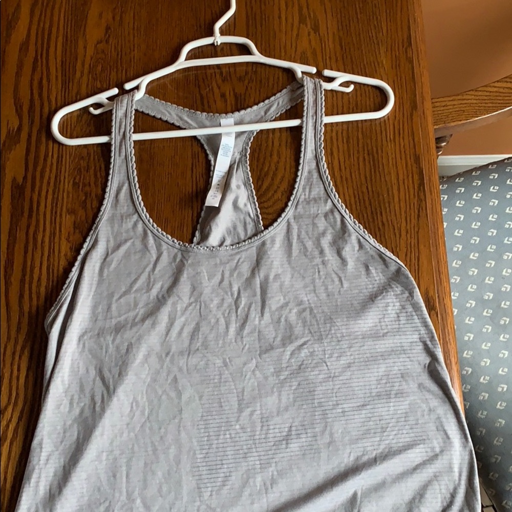 COPY - Lululemon athletica top